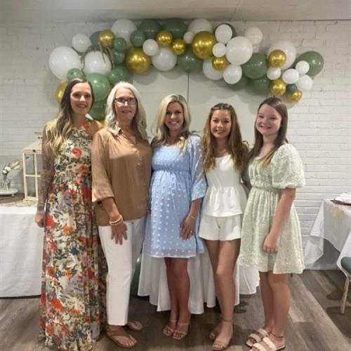 Carley, Becky, Rachel, Chaney, Farrah