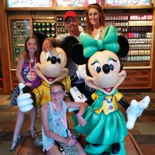 Chaney, Alexa, Dad, and Jess