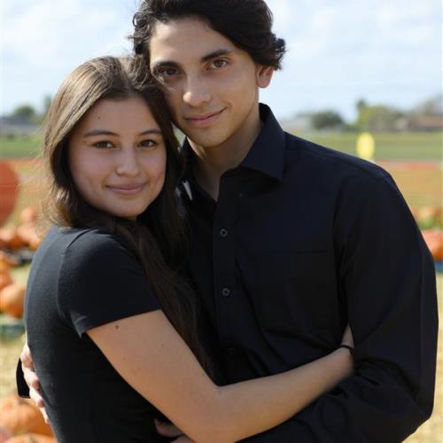 Stevie and Casey at the pumpkin patch