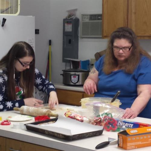 Tori with Aunt Traci KBC Cookie Decorating December 2014