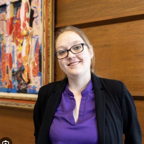 Christina restaurant manager attire
