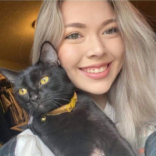 Jasmine and her cat Shady