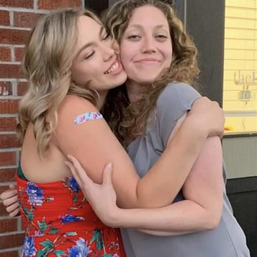 Mom and daughter Jasmines 18th birthday 2019