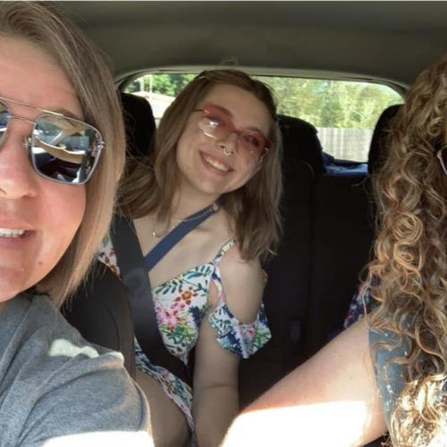 Stacie, Jasmine, mom