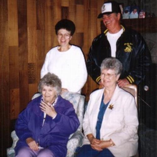 De with Bio family Ruby (mom), Irene (sister) & Frank (brother)