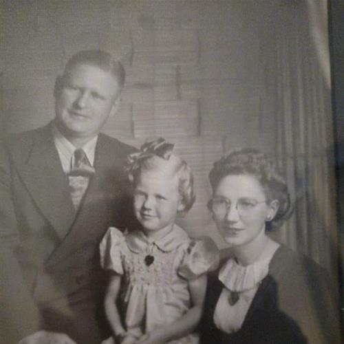 Marvin, De, & Helen Gade